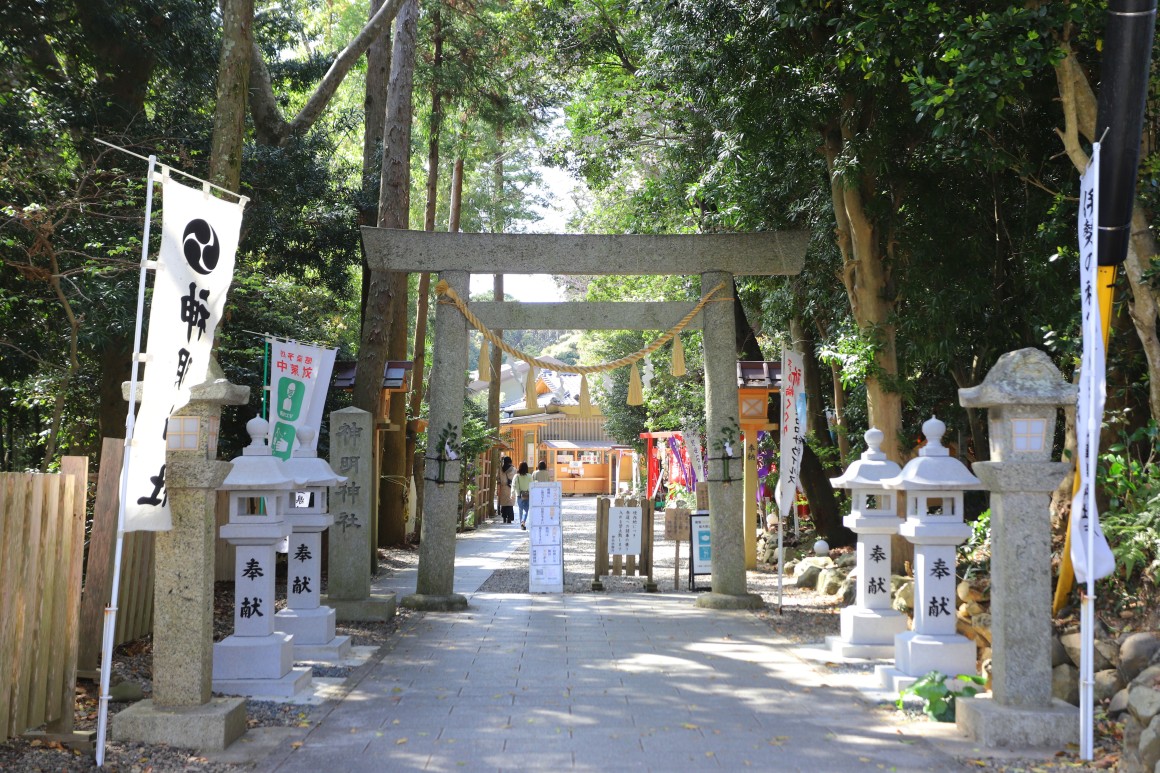 ワークスペースのお隣は神明神社(石神さん)